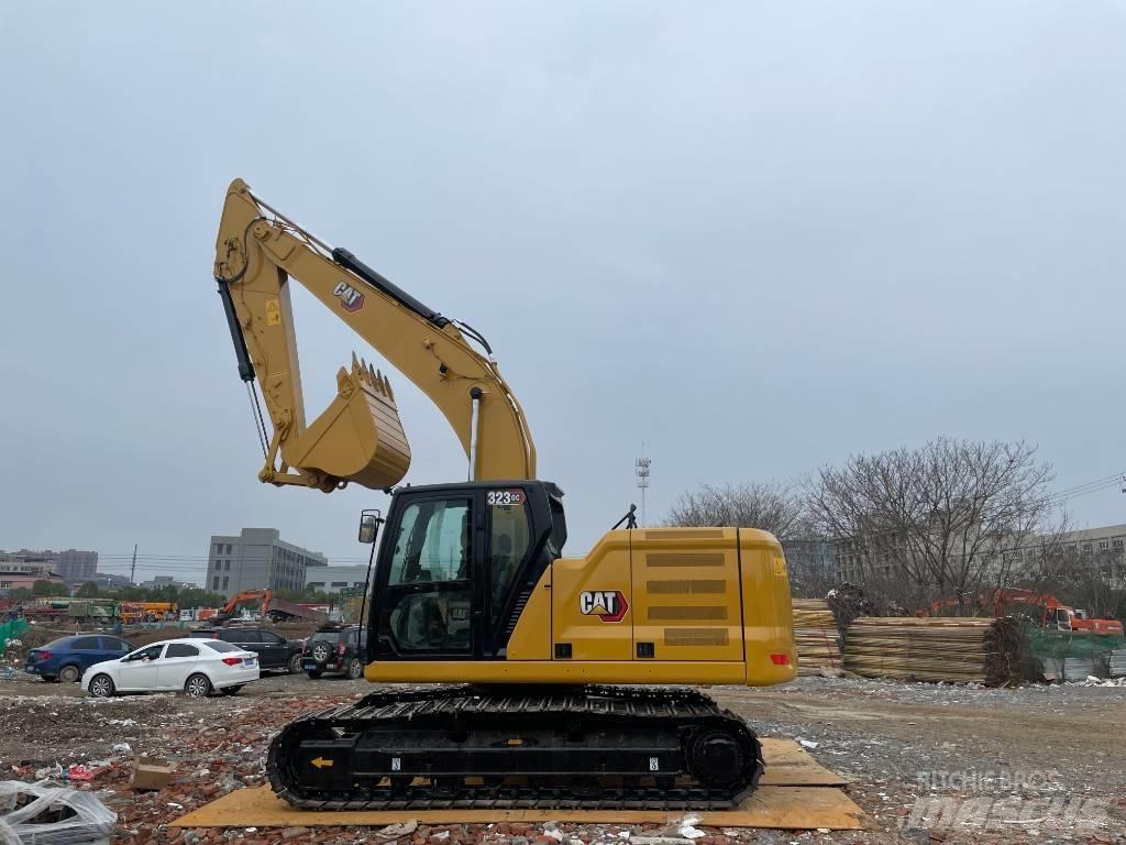 CAT 323GC Pelle sur chenilles