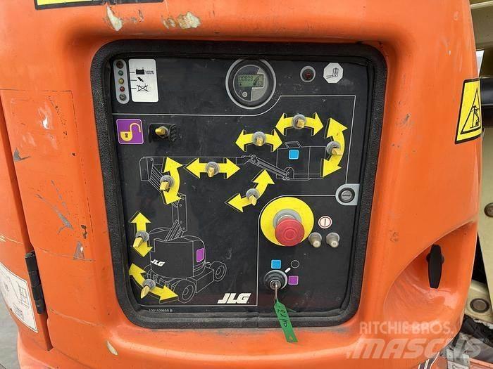 JLG E300AJP Autre nacelle élévatrice