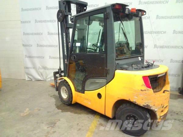 Jungheinrich DFG 430 Chariots diesel