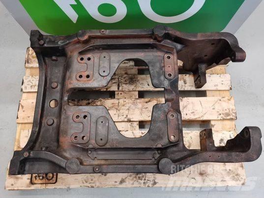 McCormick 120 frame Châssis et suspension