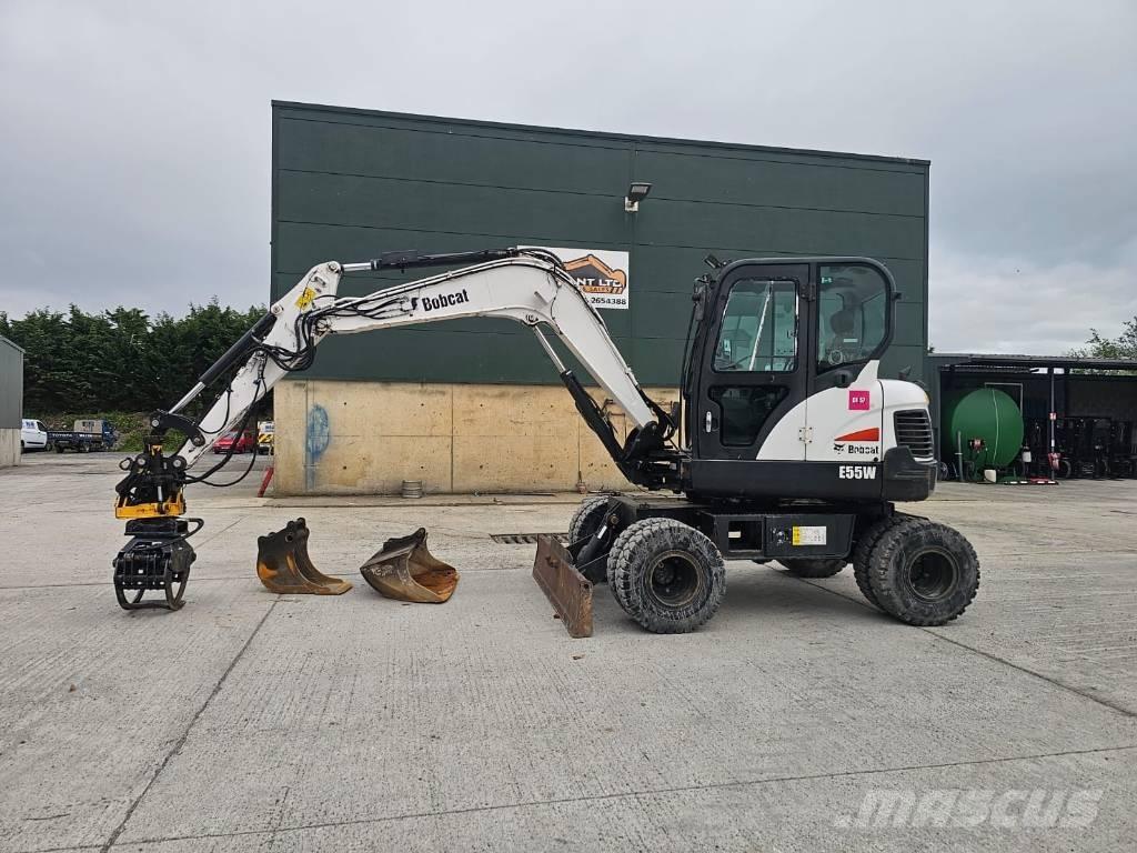 Bobcat E 55 W Pelle sur pneus