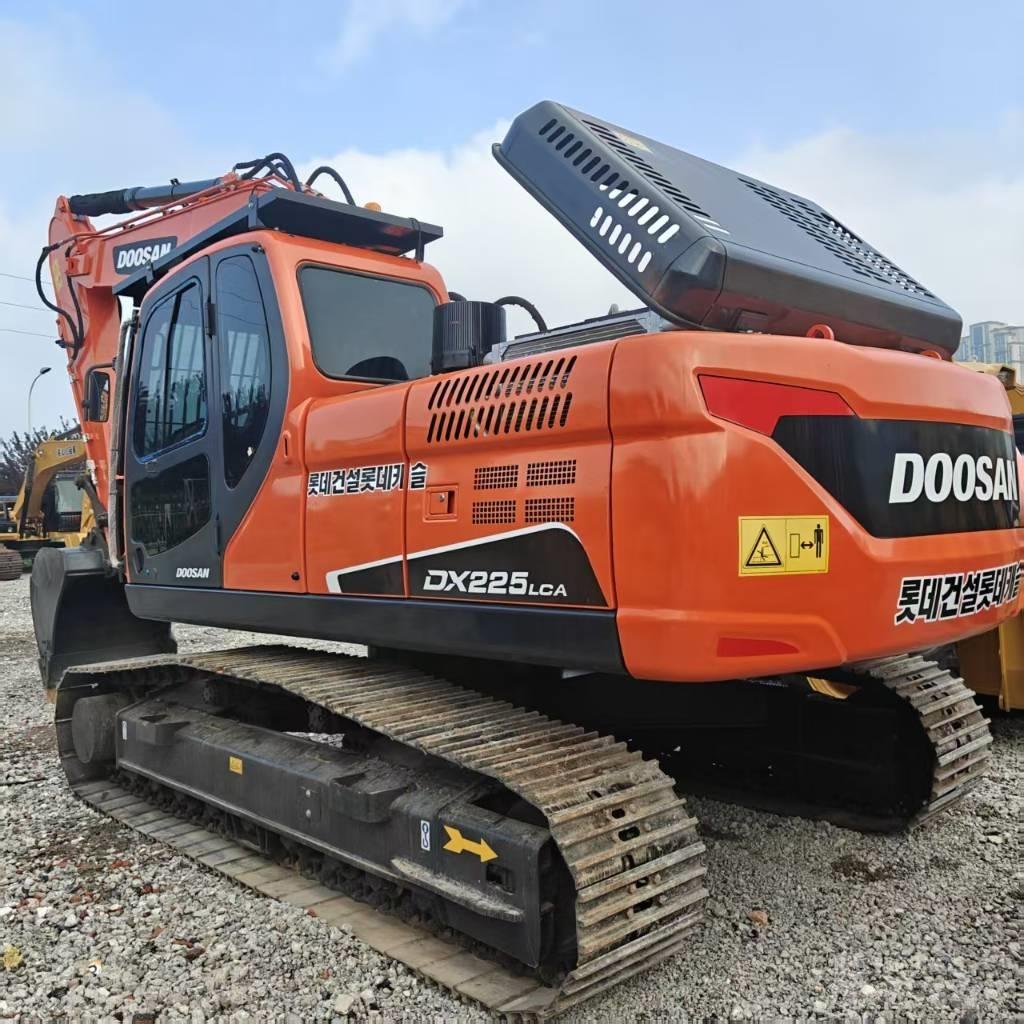 Doosan DX 225 LCA Pelle sur chenilles