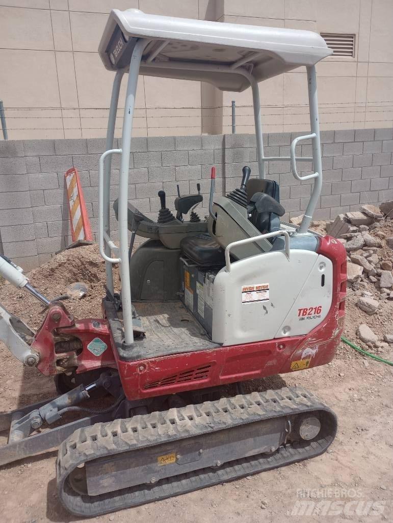 Takeuchi TB216RA Accessoires et pièces pour foreuse