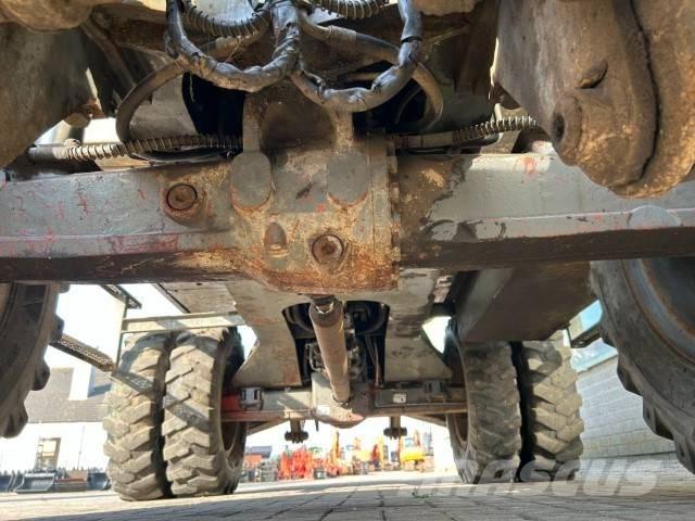 JCB JS 150 W Pelle sur pneus