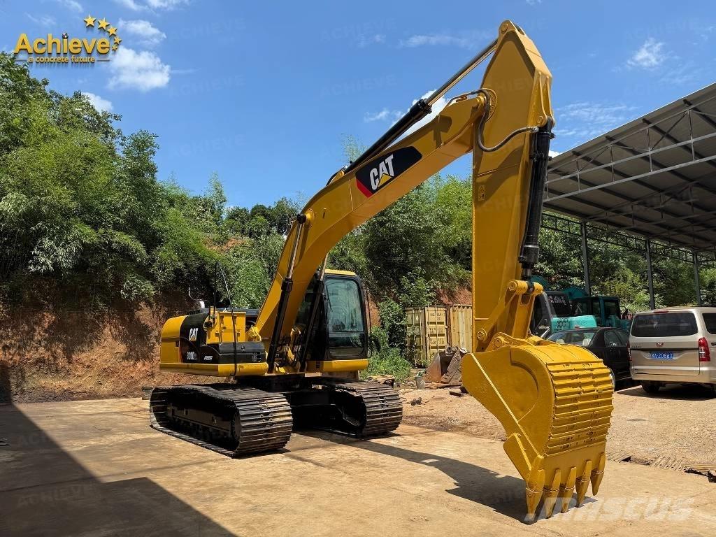 CAT 320 D2L Pelle sur chenilles