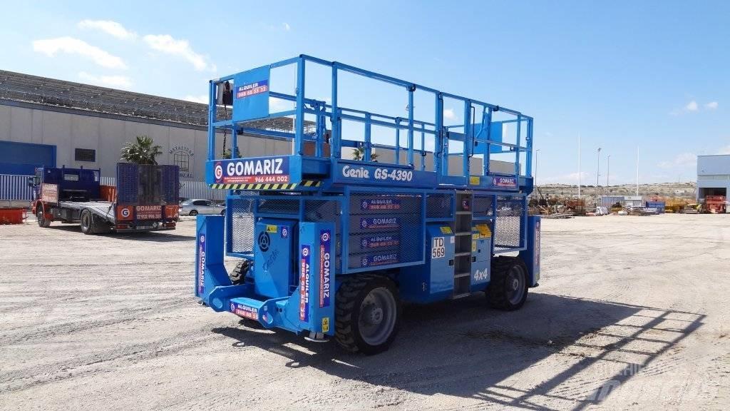 Genie GS 4390 RT Nacelle ciseaux