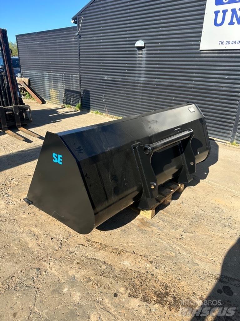  SE AB Manitou Godet
