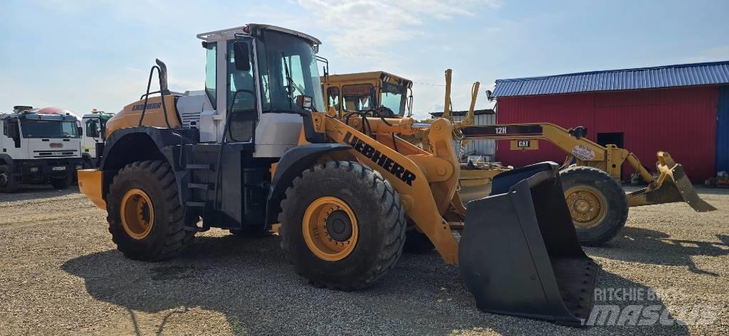 Liebherr L 544 Chargeuse sur pneus