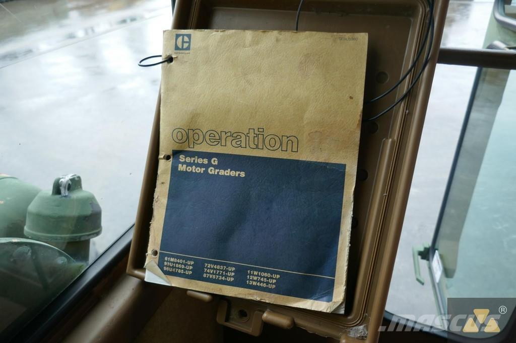 CAT 130G Ex-army Niveleuse