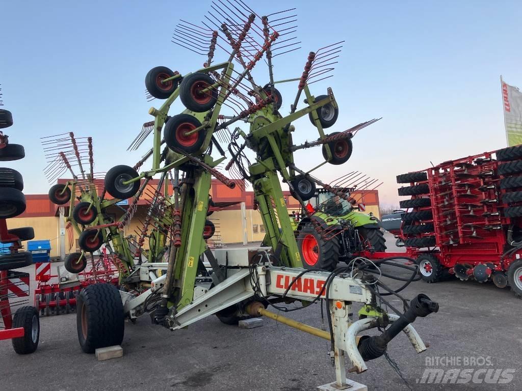 CLAAS Liner 3000 Andaineur