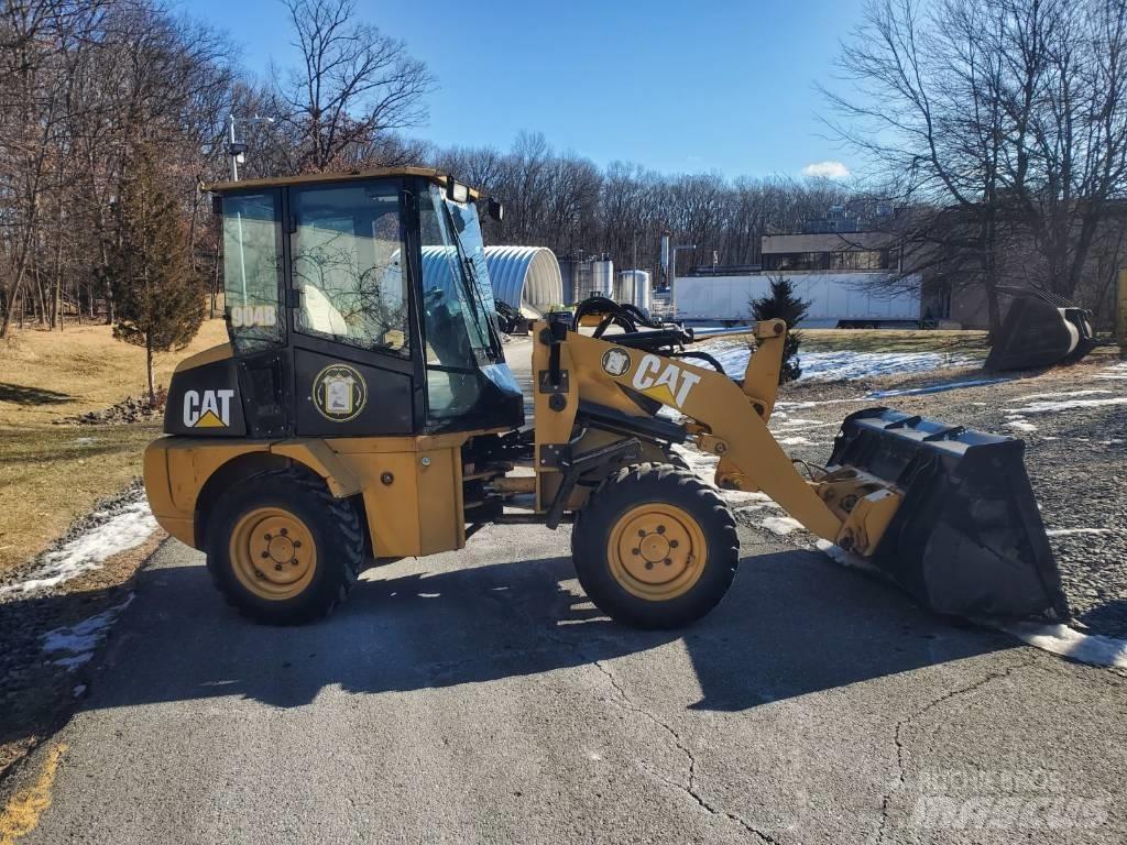 CAT 904 B Chargeuse sur pneus