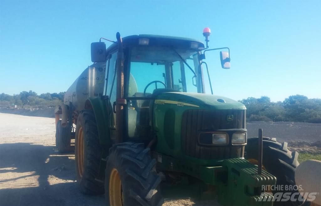 John Deere 6220 Tracteur