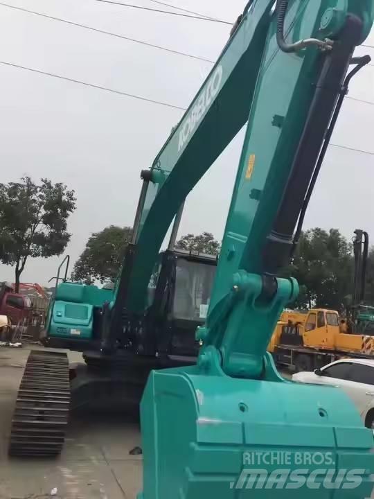 Kobelco SK220XD Pelle sur chenilles