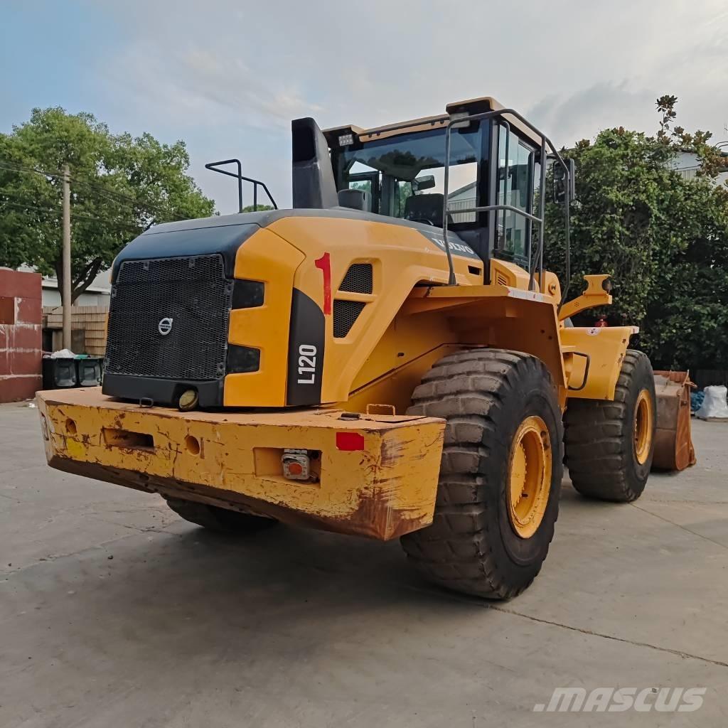 Volvo L 120 E Chargeuse sur pneus