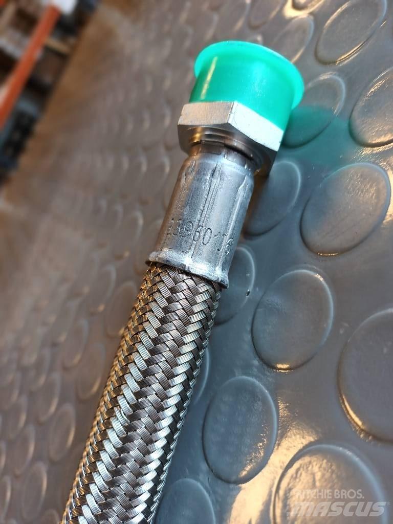 Volvo HOSE 23960136 Transport - Autres