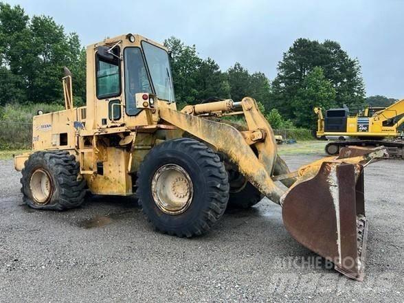 Komatsu WA 320-1 Chargeuse sur pneus