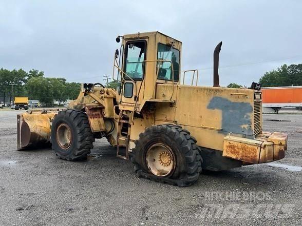 Komatsu WA 320-1 Chargeuse sur pneus