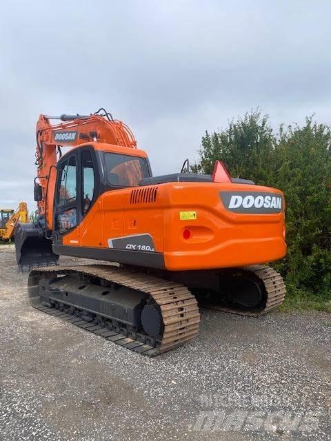 Doosan DX 180 LC Pelle sur chenilles