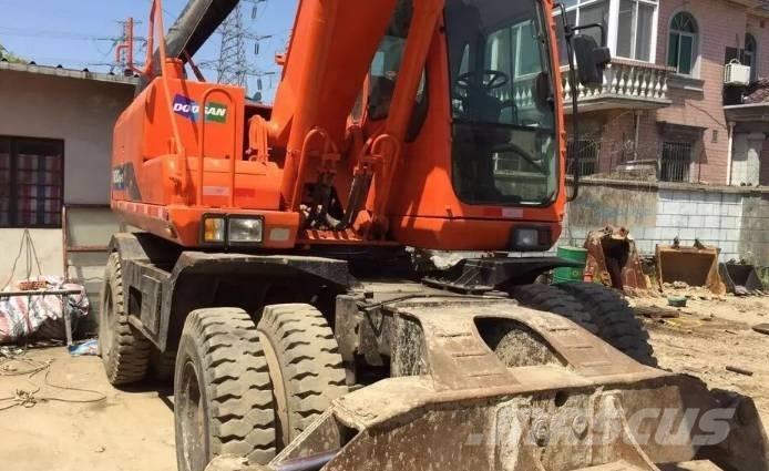 Doosan DH210W-7 Pelle sur pneus