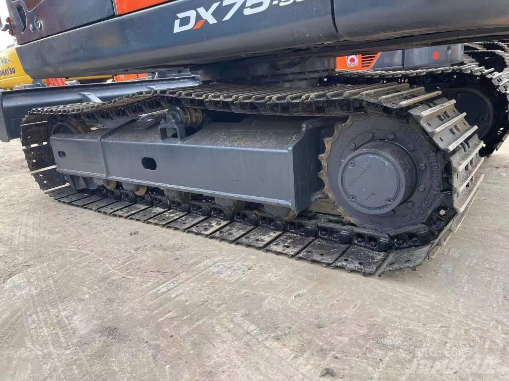 Doosan DX 75 Pelle sur chenilles