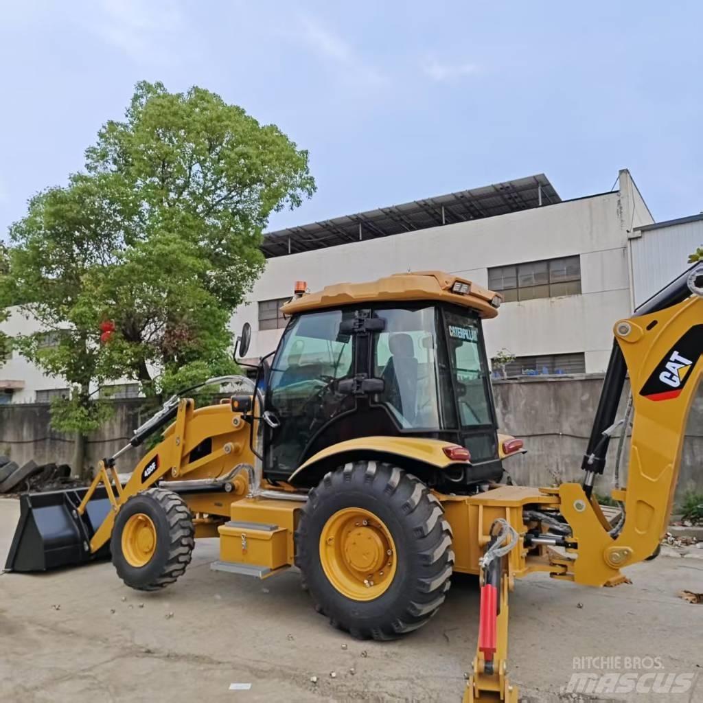 CAT 420 F Tractopelle