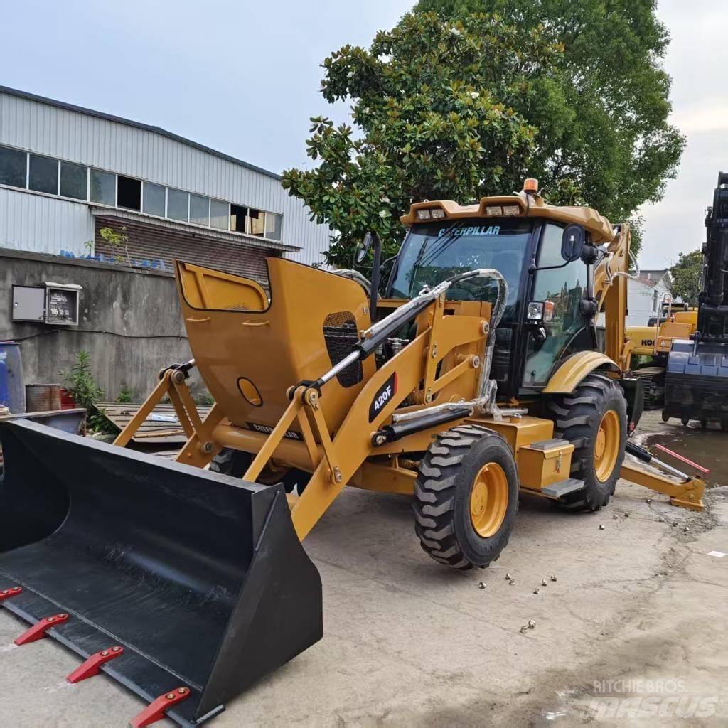CAT 420 F Tractopelle