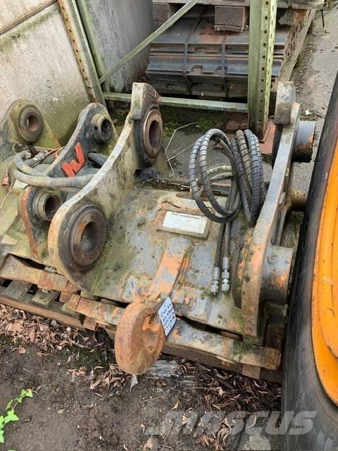 Hitachi ZX 250-280 Attache rapide pour godet