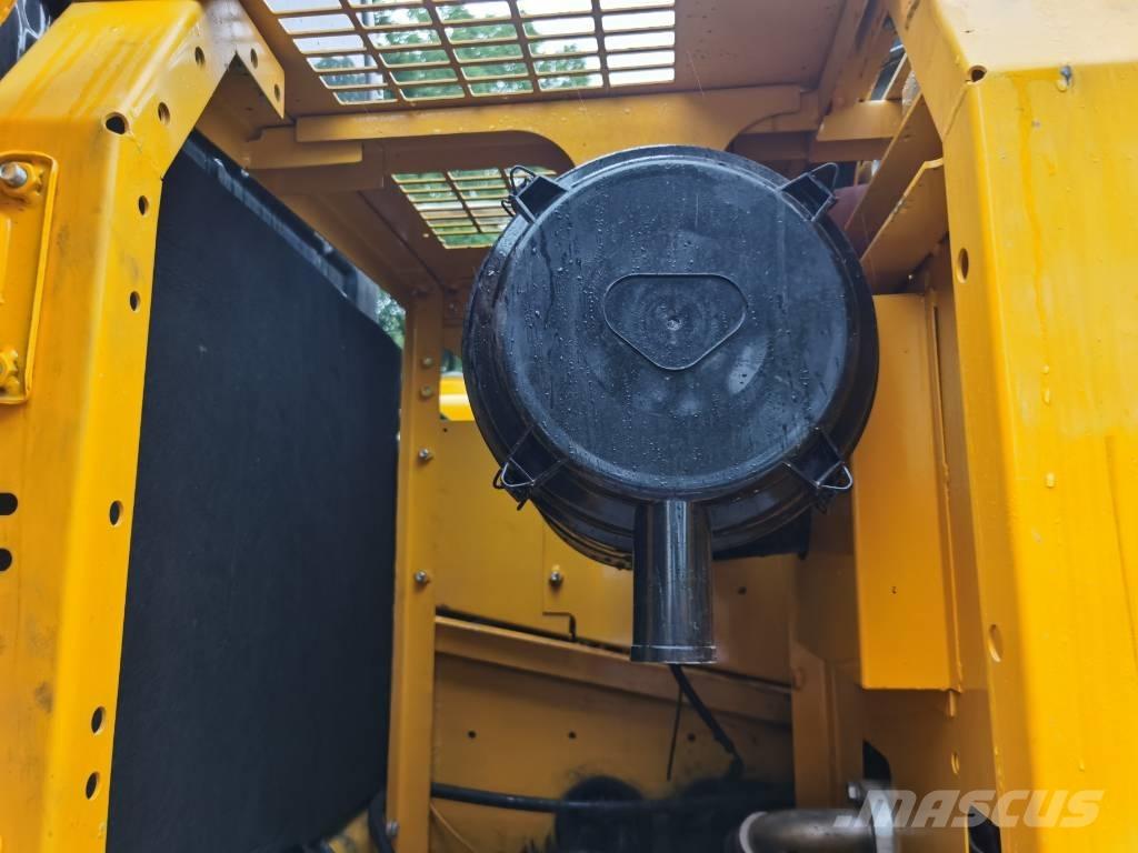Komatsu PC 220-7 Pelle sur chenilles