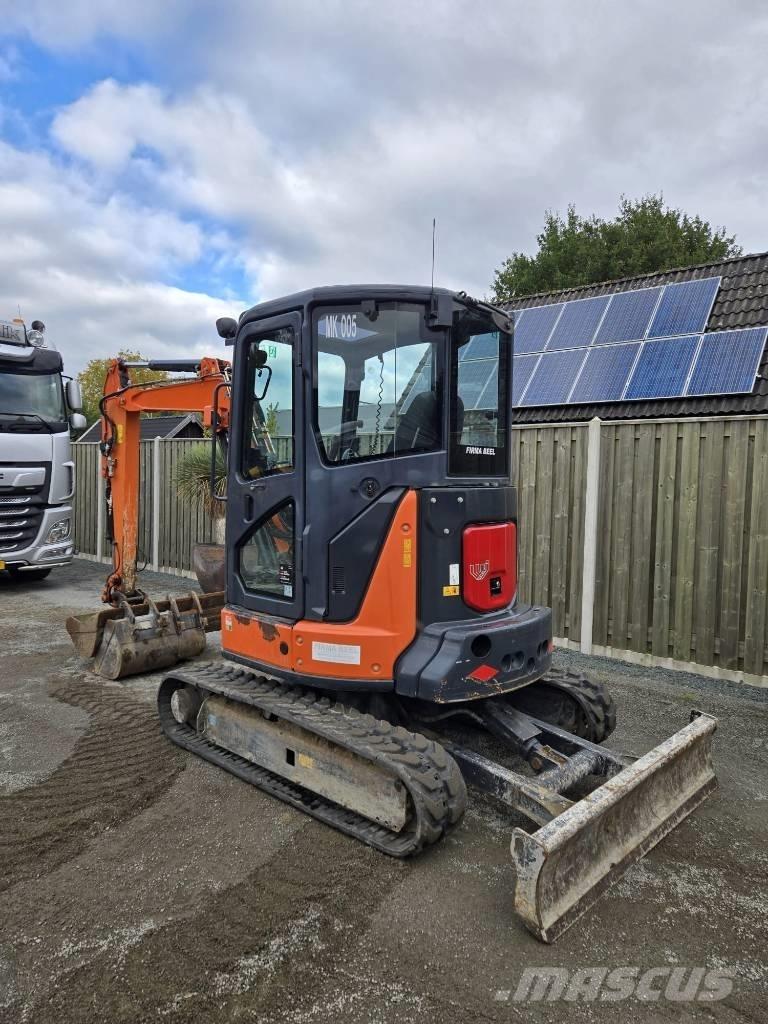 Hitachi ZX 38 U-5 A Mini pelle < 7t