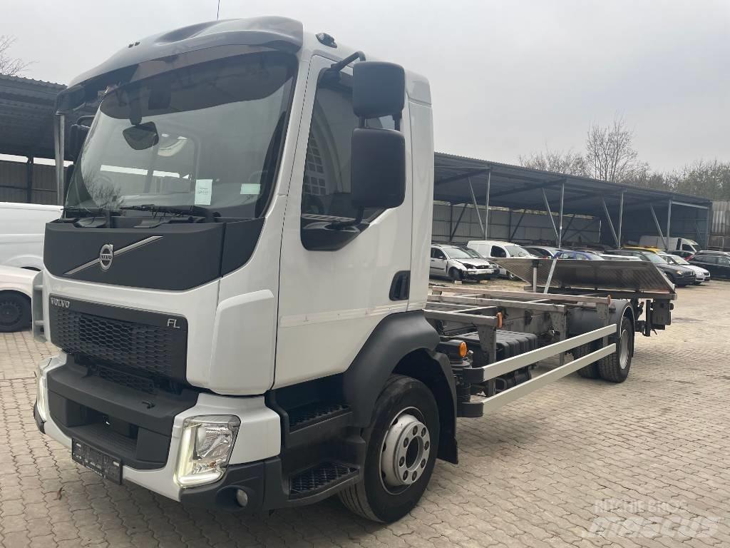Volvo FL 250 Camion multibenne