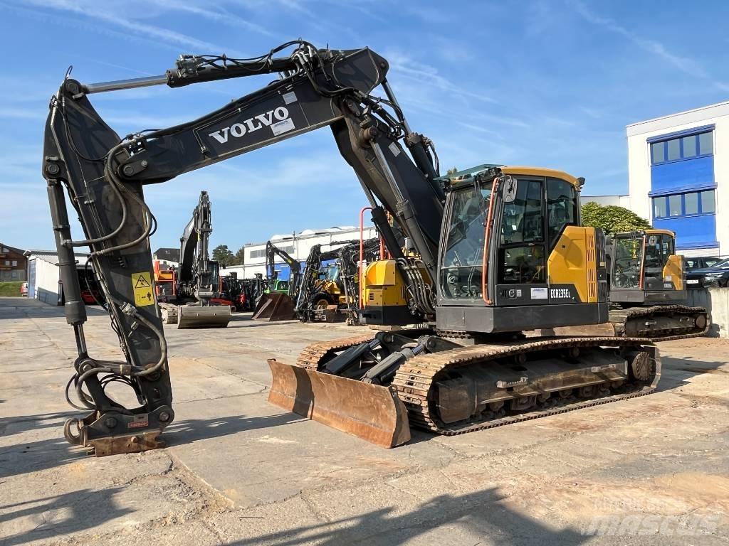 Volvo ECR235EL Pelle sur chenilles