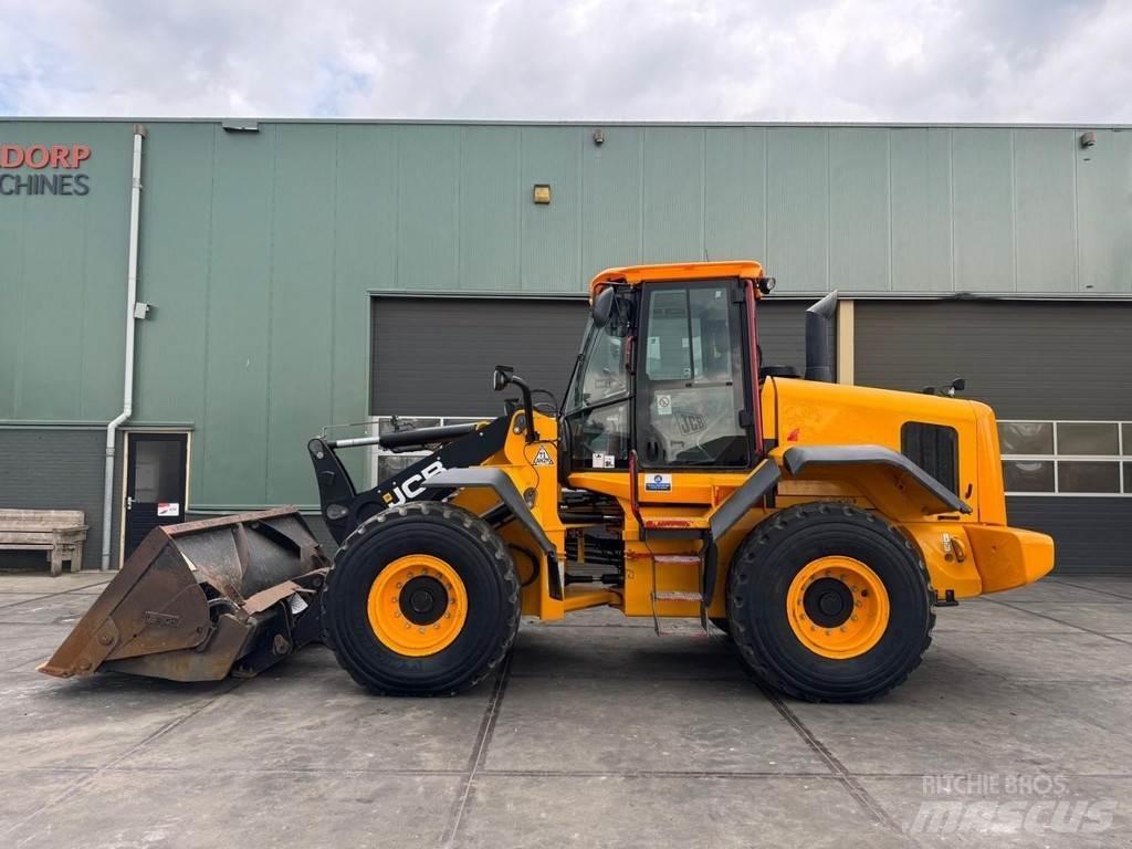 JCB 427 ZX Chargeuse sur pneus