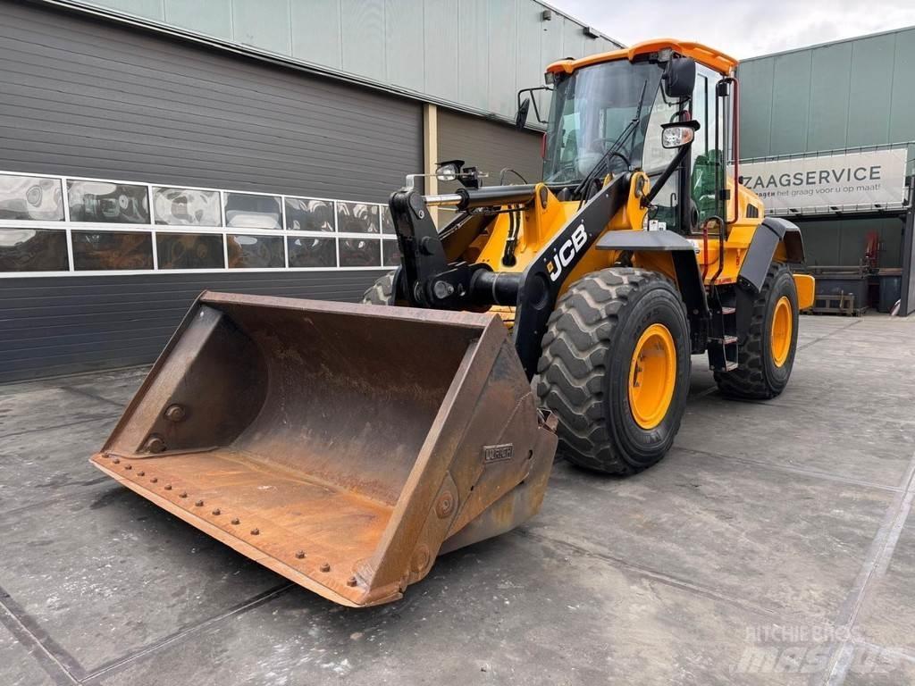 JCB 427 ZX Chargeuse sur pneus