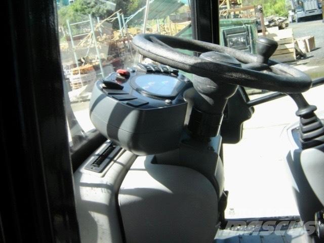 CAT 908 M Chargeuse sur pneus
