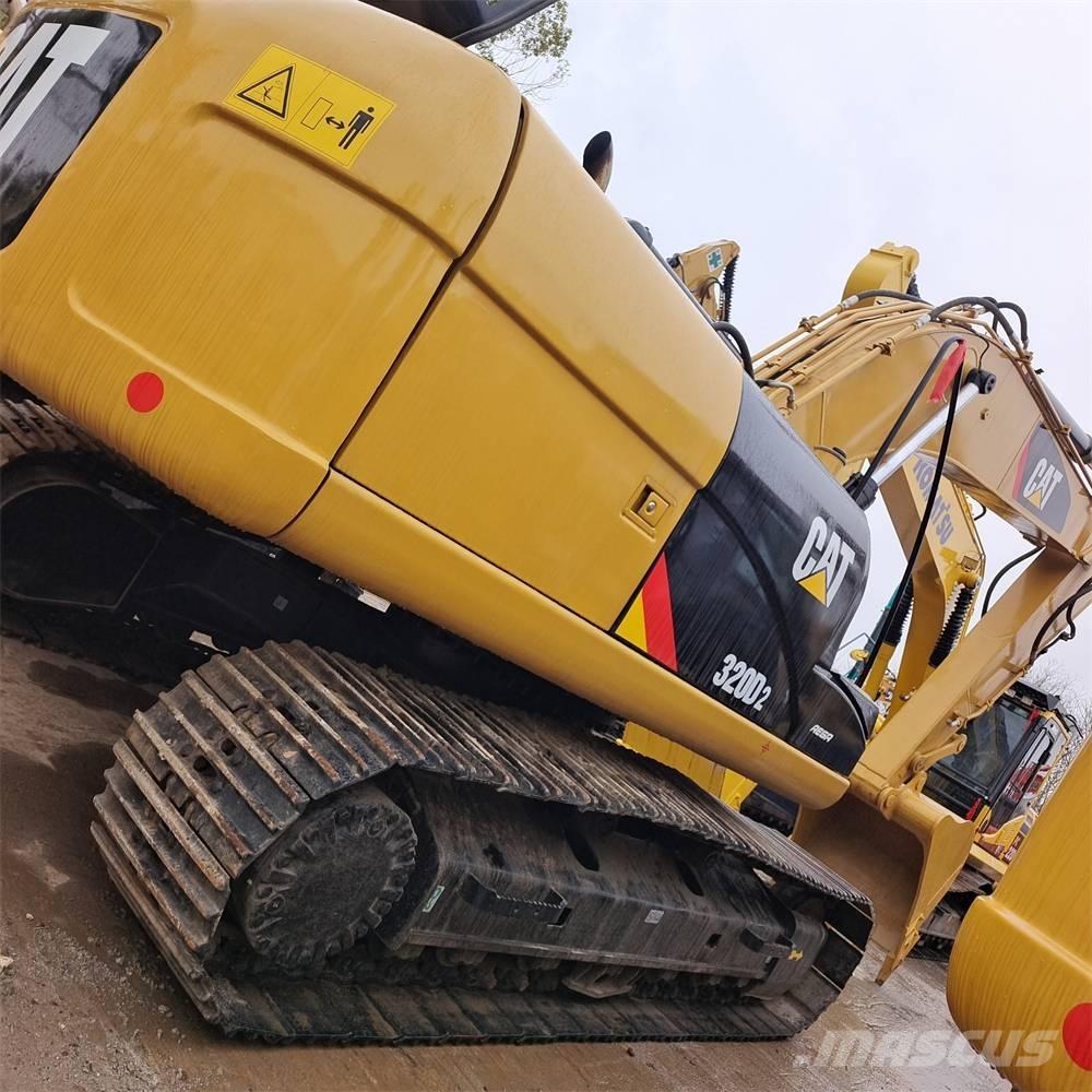 CAT 320 D L Pelle sur chenilles