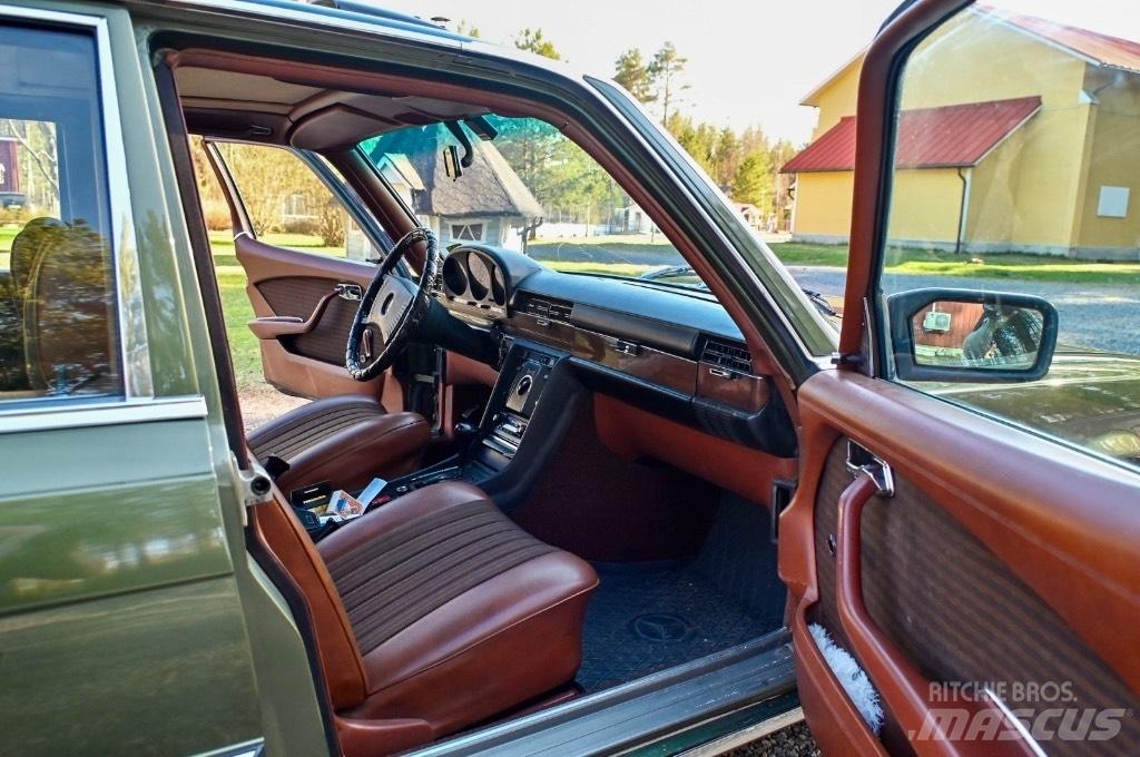 Mercedes-Benz 350 SE Voiture