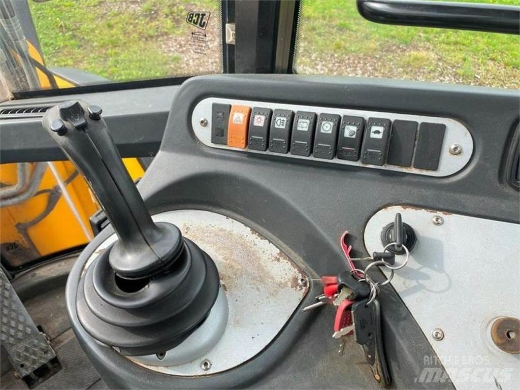 JCB 426E AGRI HT Chargeuse sur pneus