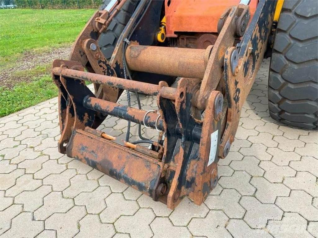 JCB 426E AGRI HT Chargeuse sur pneus
