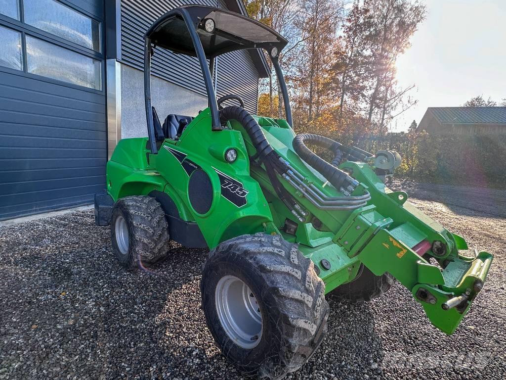Avant 745 Chargeuse multifonction