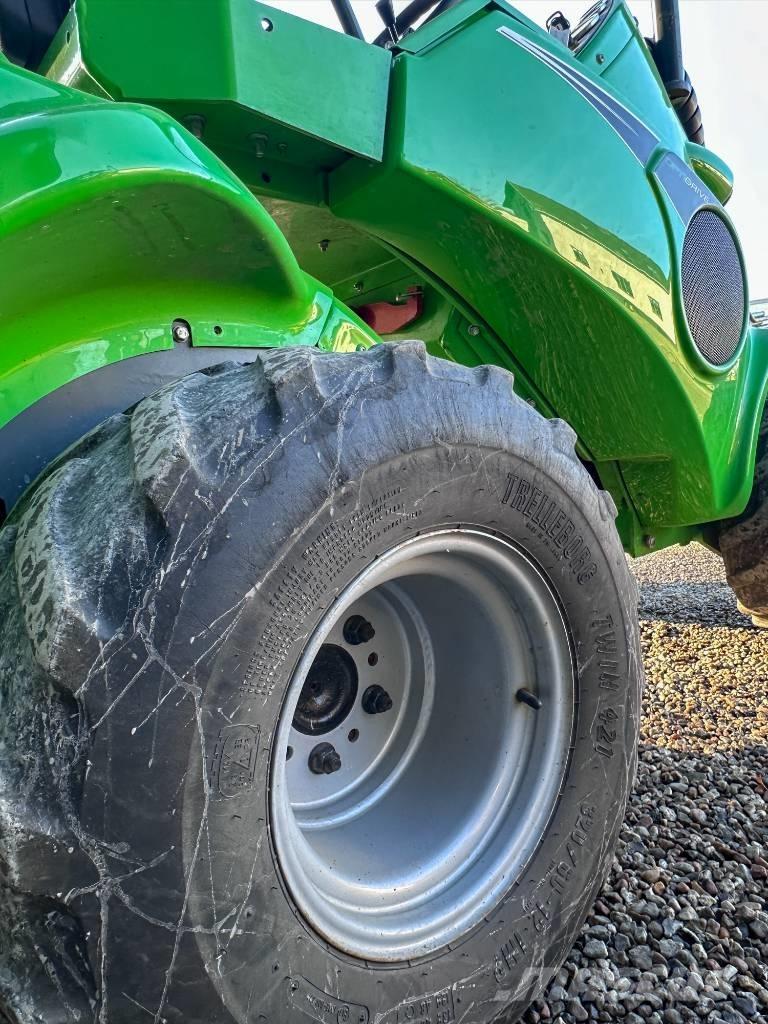 Avant 745 Chargeuse multifonction