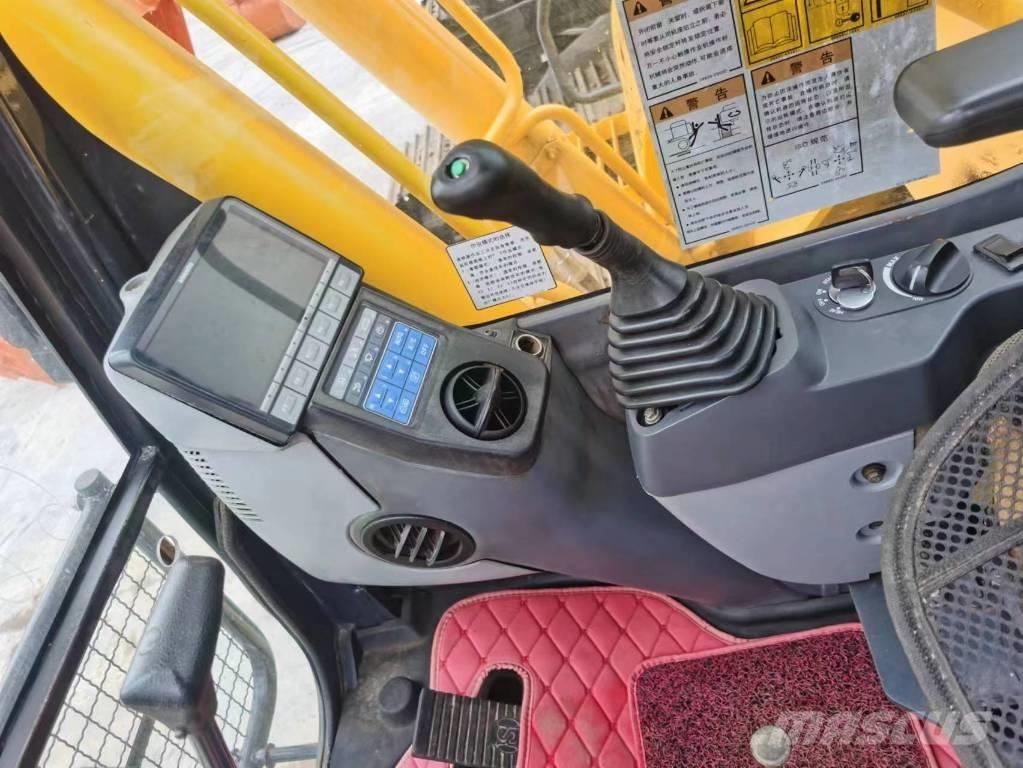Komatsu PC 200-8 Pelle sur chenilles