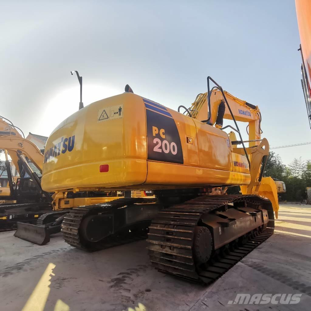 Komatsu PC 200-8 Pelle sur chenilles