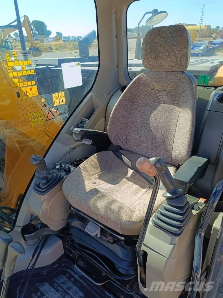 CASE CX 235 C SR Pelle sur chenilles