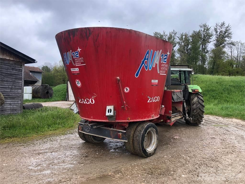 Vicon AVM 12 Convoyeur d´aliments