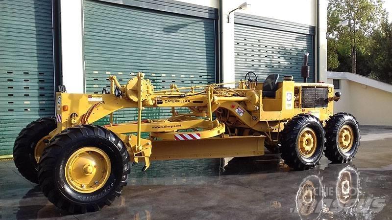 CAT 12 F Niveleuse