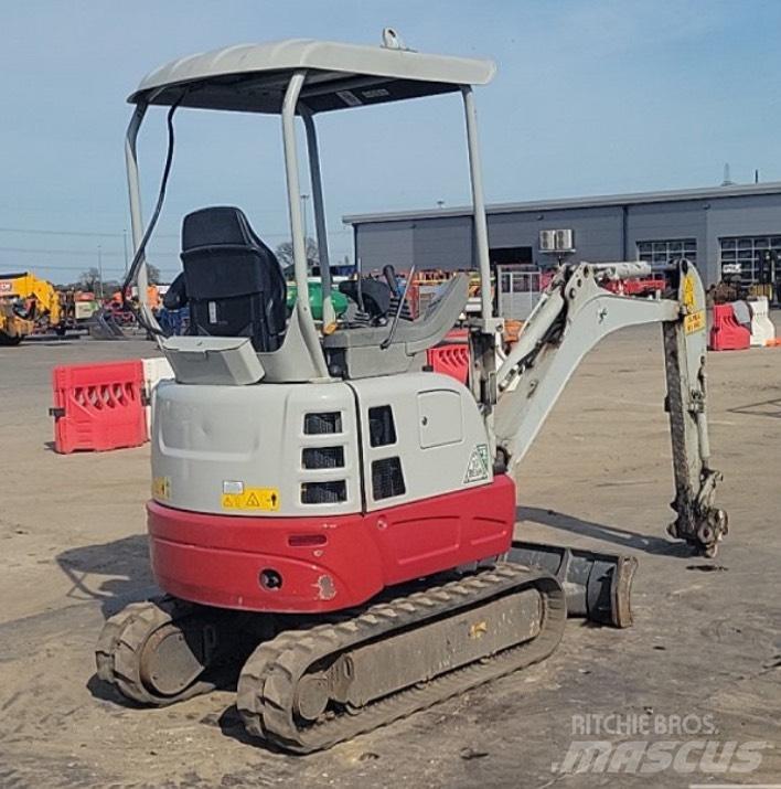 Takeuchi TB 217 R Mini pelle < 7t