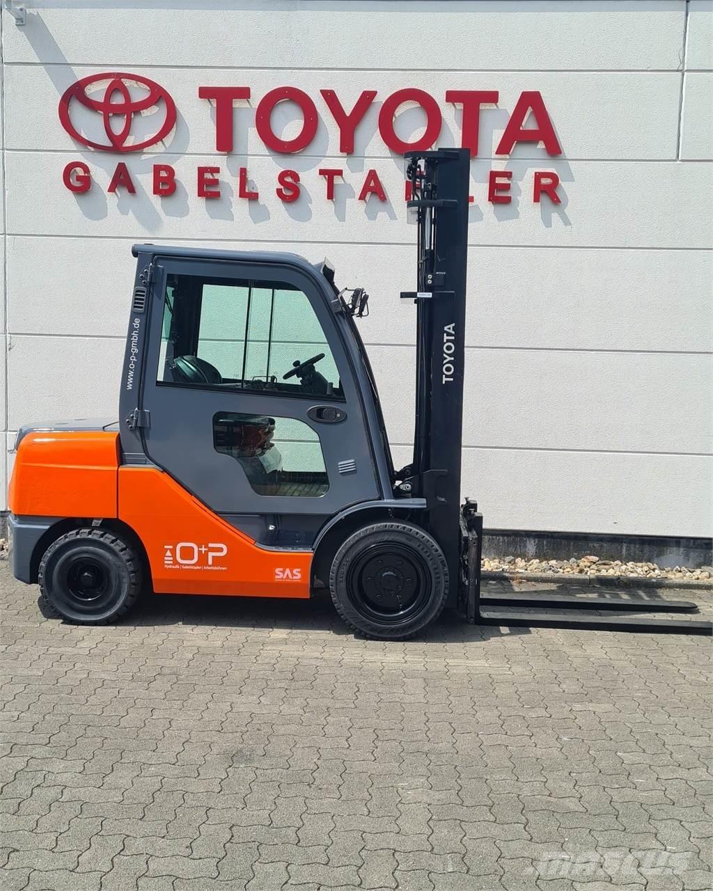 Toyota 02-8FDJF35 Chariots diesel