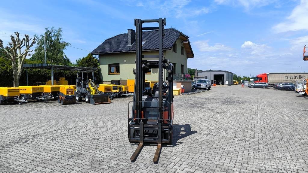 Linde E16-02 Chariots élévateurs électriques