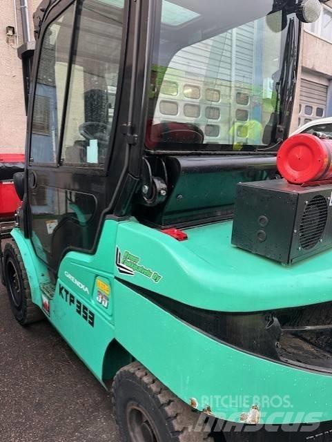 Mitsubishi FD 35 N Chariots diesel