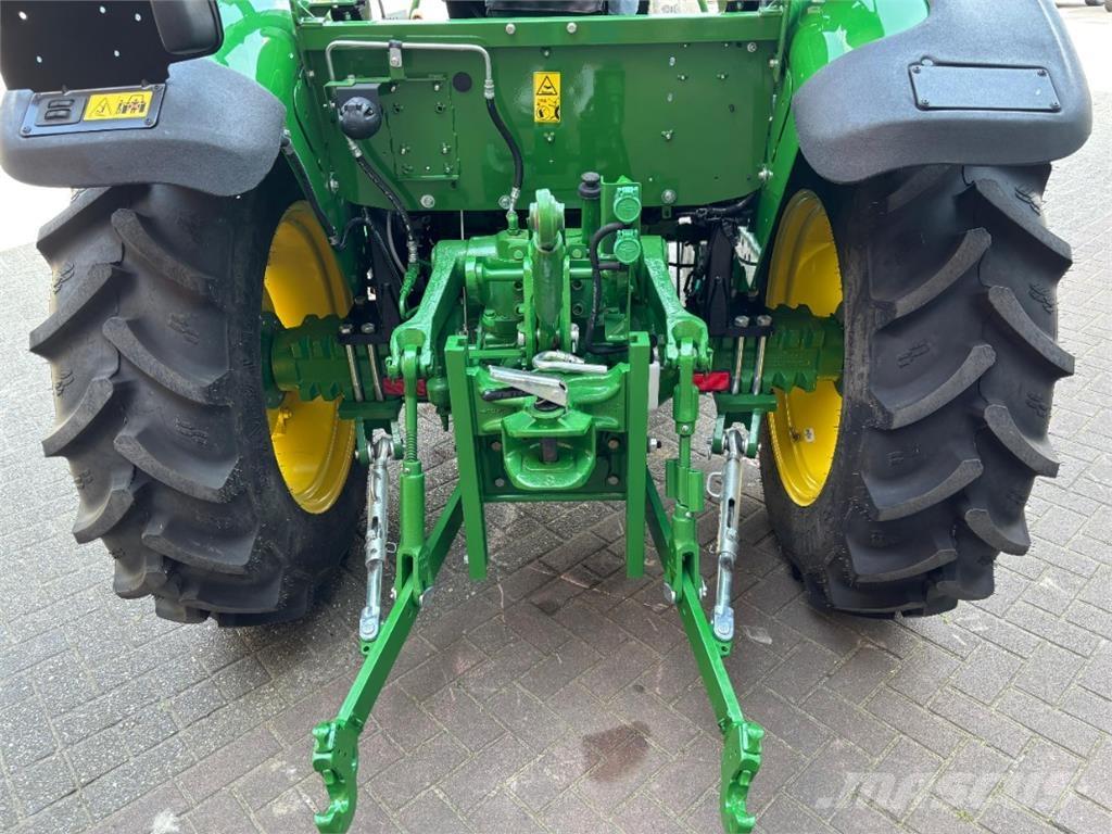 John Deere 5050E Tracteur